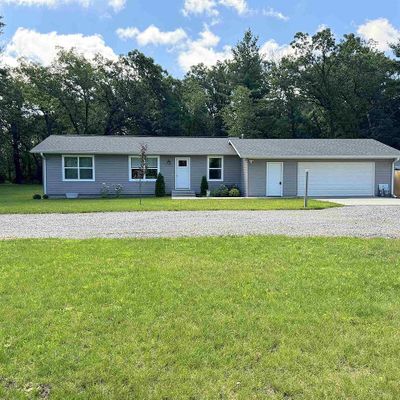 N4296 Lakeside Dr, Hancock, WI 54943