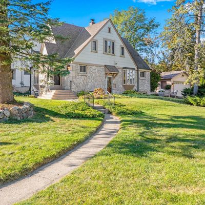 N40 W6070 Jackson St, Cedarburg, WI 53012