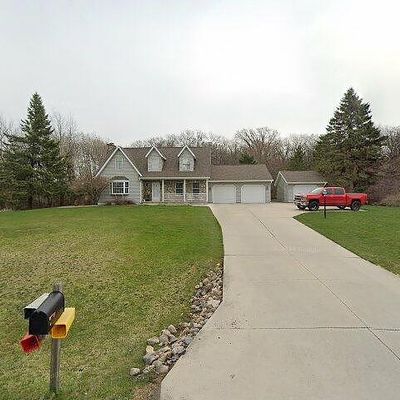 N5125 Summit Dr, Fond Du Lac, WI 54937