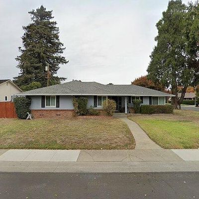 1095 35 Th Ave, Sacramento, CA 95822