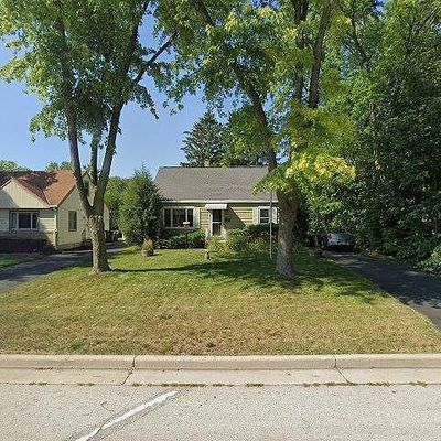 11016 W Grange Ave, Hales Corners, WI 53130