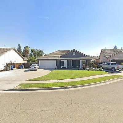 1135 Syrah Ct, Tulare, CA 93274