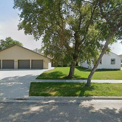 1021 Main St, Bottineau, ND 58318