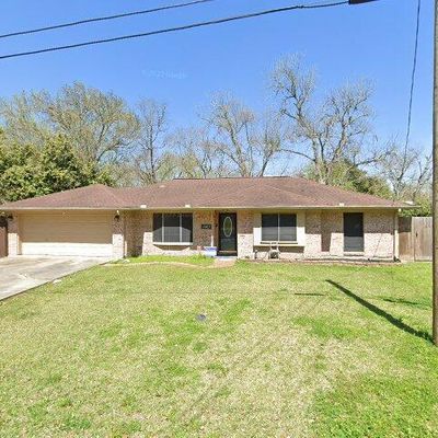 1027 Sycamore St, La Marque, TX 77568