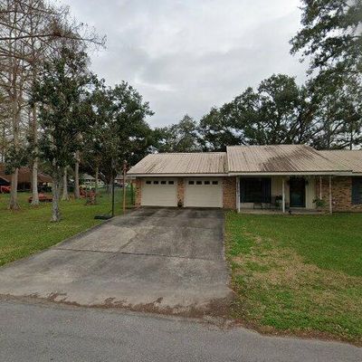 131 Virginia St, Larose, LA 70373