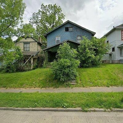 136 W Fairview Ave, Dayton, OH 45405