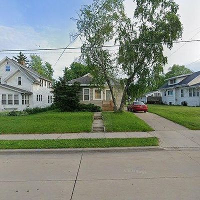 119 W 18 Th Ave, Oshkosh, WI 54902