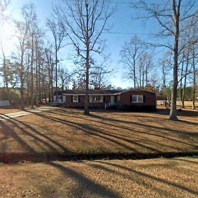 147 Washington Cir, Wallace, NC 28466