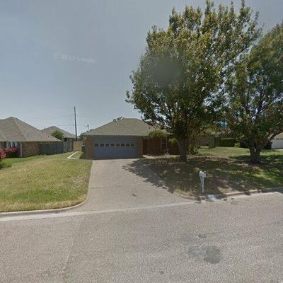 1500 Hyde Park Blvd, Cleburne, TX 76033