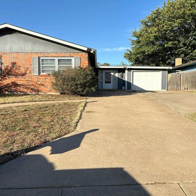 1502 Lancelot St, Borger, TX 79007