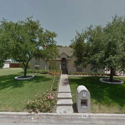 1610 Meadow Ln, Lockhart, TX 78644