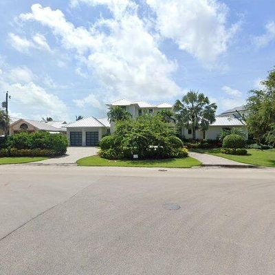 1779 Crayton Rd, Naples, FL 34102