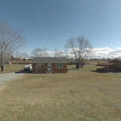 180 Old Huntsville Rd, Fayetteville, TN 37334