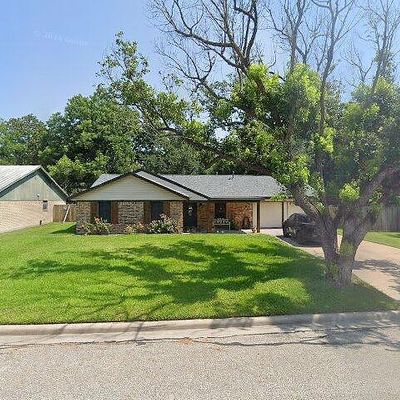 1802 Coffee St, Alvin, TX 77511