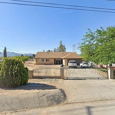 16215 Rodeo St, Hesperia, CA 92345