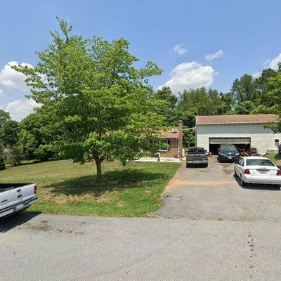 16312 Kaiser Ct, Hagerstown, MD 21740