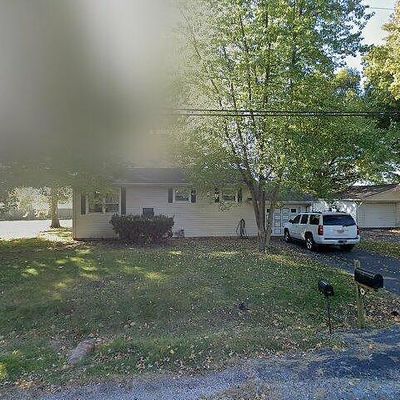 1639 Cooper Dr, Decatur, IL 62526