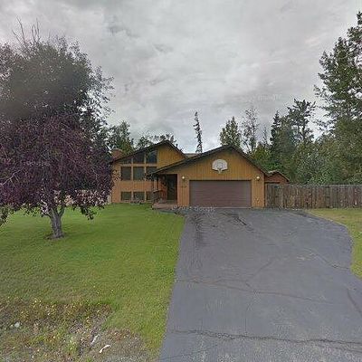 2060 N Palomino Ln, Palmer, AK 99645