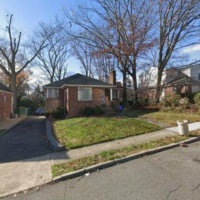 212 Westview Ave, Fort Lee, NJ 07024