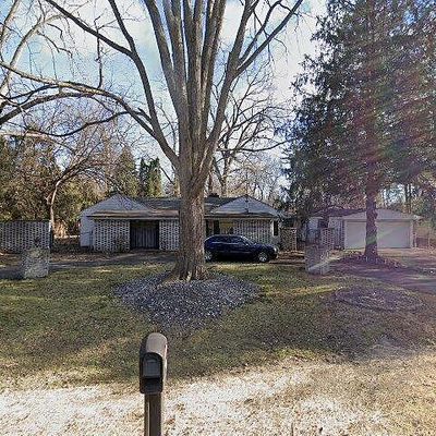 21746 Greenview Rd, Southfield, MI 48075