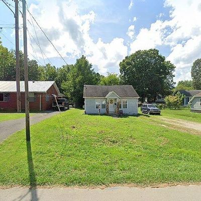 218 W 2 Nd Ave, Hohenwald, TN 38462