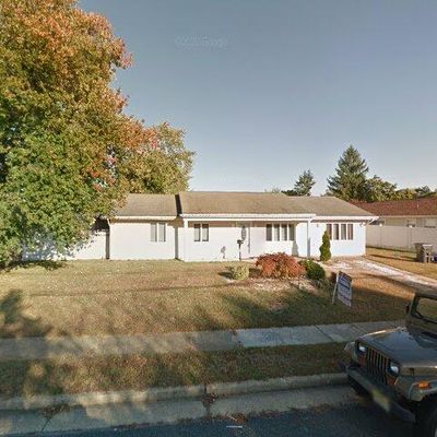 22 Drexel Ter, Monroe Township, NJ 08831