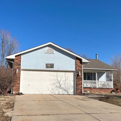 2218 N Horseshoe Cir, Derby, KS 67037