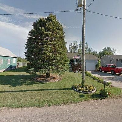 223 Maple Ave E, Forman, ND 58032