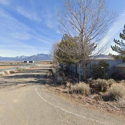 204 Bendix Dr, Taos, NM 87571