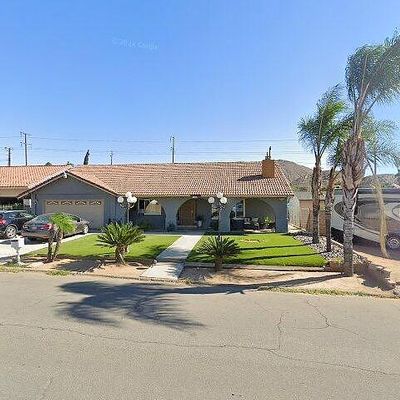 2490 Gail Dr, Jurupa Valley, CA 92509