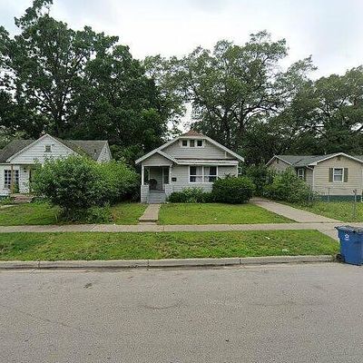 2521 Reynolds St, Muskegon, MI 49444