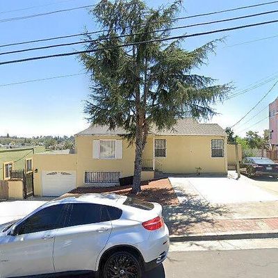 2552 Truman Ave, Oakland, CA 94605