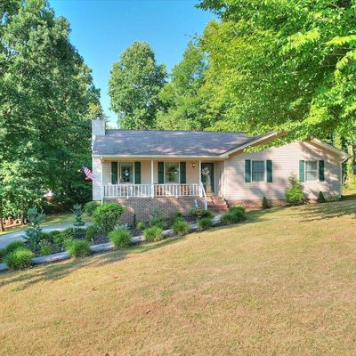 256 Harmony Acres Dr W, Jonesborough, TN 37659