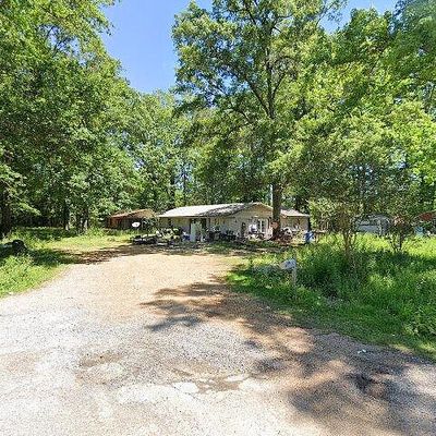 266 Seitz St, West Point, MS 39773