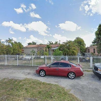 270 W 57 Th St, Hialeah, FL 33012