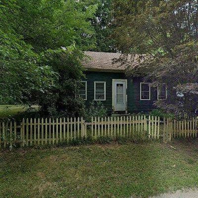 30 Riverside Dr, Baltic, CT 06330