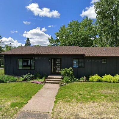 300 Pratt St, Marine On Saint Croix, MN 55047