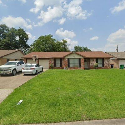 304 Grantham Rd, Baytown, TX 77521