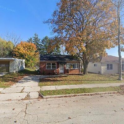 306 N Crowns St, Port Washington, WI 53074