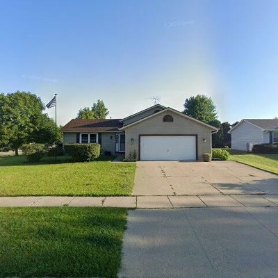 308 Sunny Hill Dr, Elkhorn, WI 53121