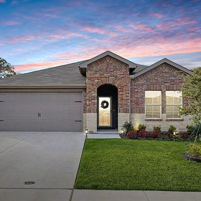 313 Ashburn St, Azle, TX 76020