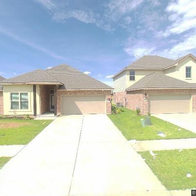 3195 Crest Ln, Lake Charles, LA 70607