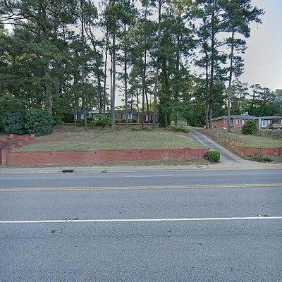 2712 Morganton Rd, Fayetteville, NC 28303