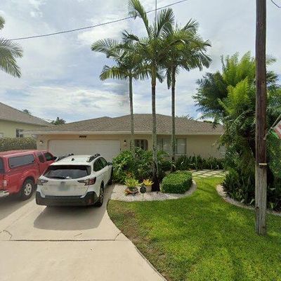 27289 Galleon Dr, Bonita Springs, FL 34135