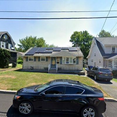 28 3 Rd Ave, Port Reading, NJ 07064