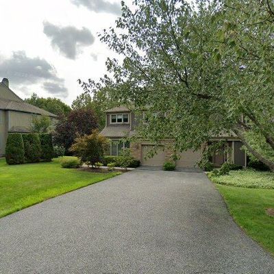 284 Vista View Dr, Mahwah, NJ 07430