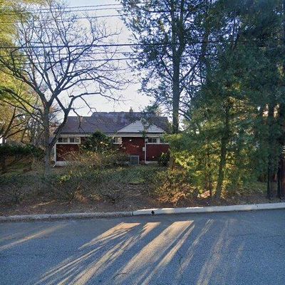 342 Brookside Ave, Cresskill, NJ 07626