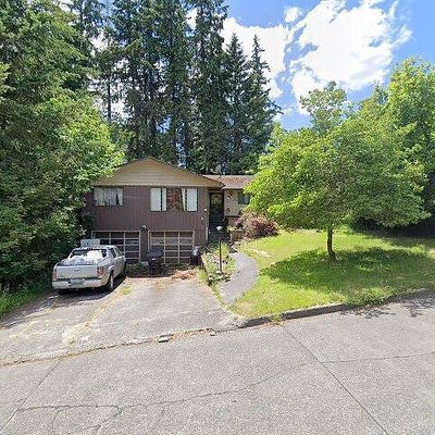 3541 Fairway Ln, Longview, WA 98632