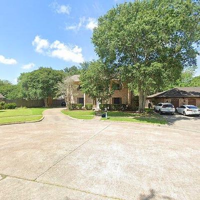 3707 Glenmeade Dr, Houston, TX 77059