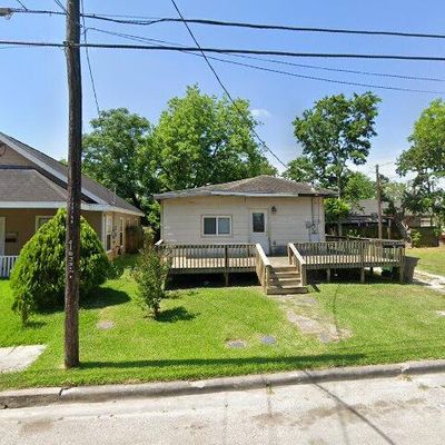 3710 Dennis St, Houston, TX 77004